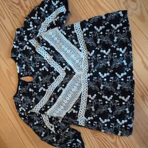 Embroidered Floral Black and Off White Women's Top